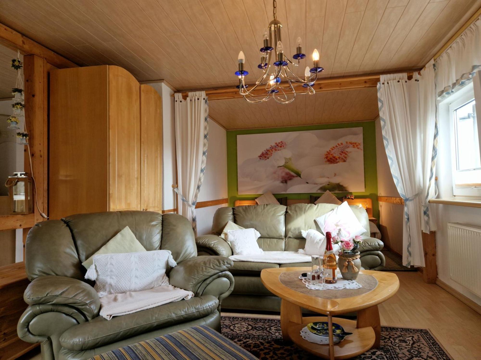 Ferienwohnung Ahlbeck, Ferienobjekt Apfel-Blume-Veilchen Ostseebad Heringsdorf Zimmer foto